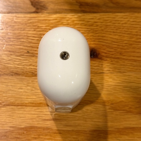 Arlo - Picture 5 of 6